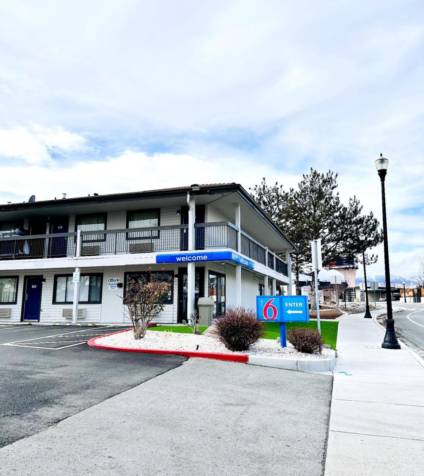 Motel 6-Sparks, Nv - Airport - Спаркс Екстериор снимка
