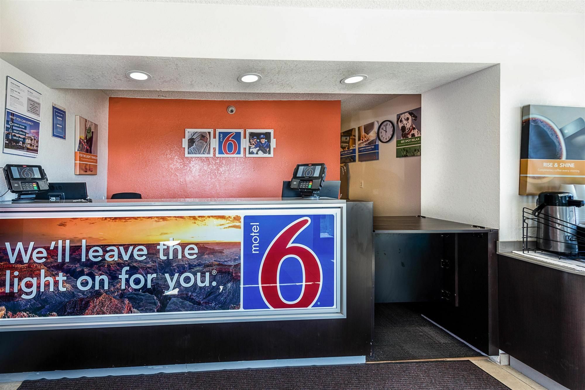 Motel 6-Sparks, Nv - Airport - Спаркс Екстериор снимка