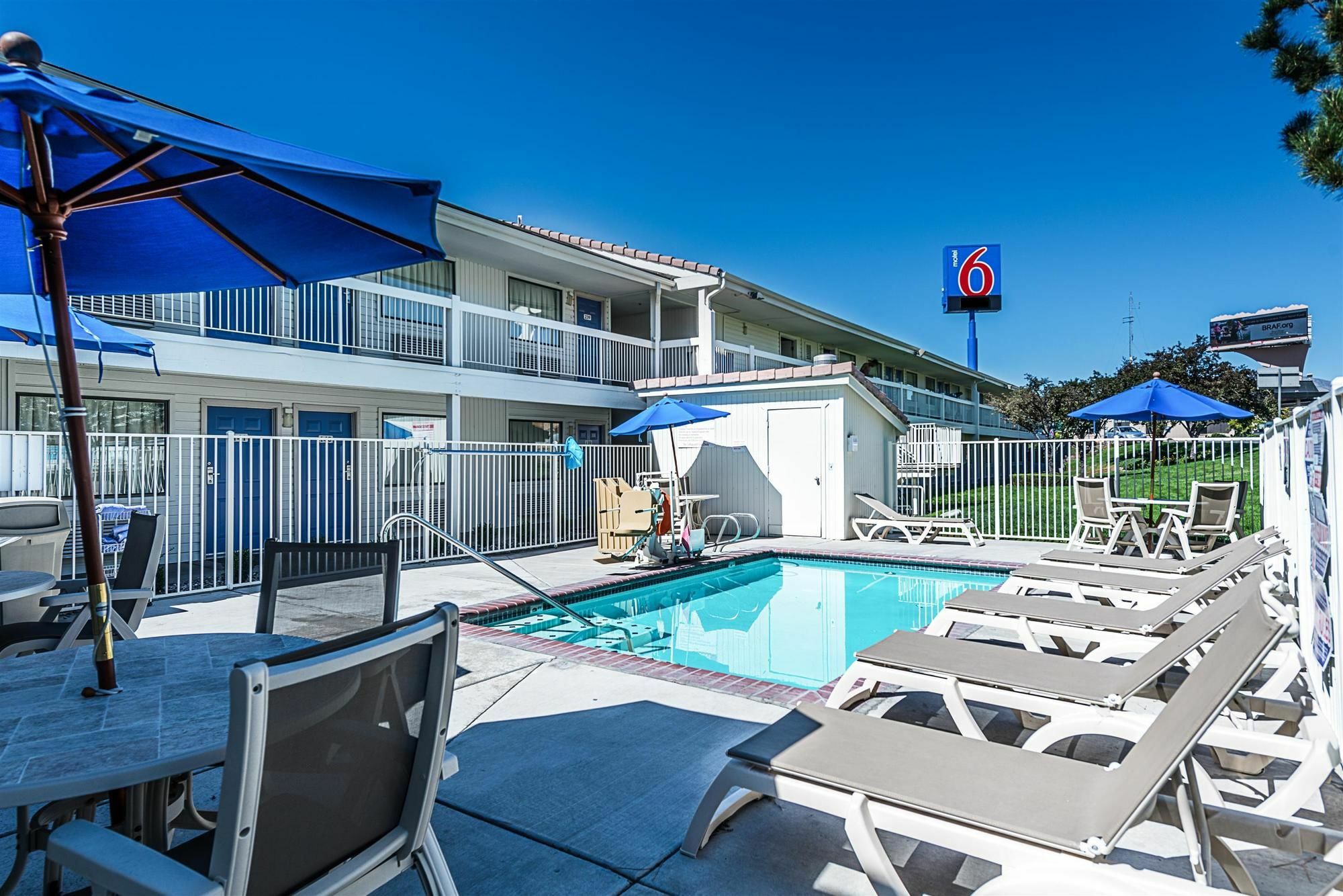 Motel 6-Sparks, Nv - Airport - Спаркс Екстериор снимка